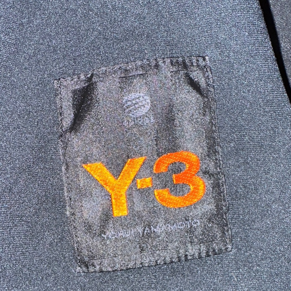 2007 Adidas Y-3 Jacket with Vibrant Orange Emblem inside ZERO FLAWS - Picture 2 of 9